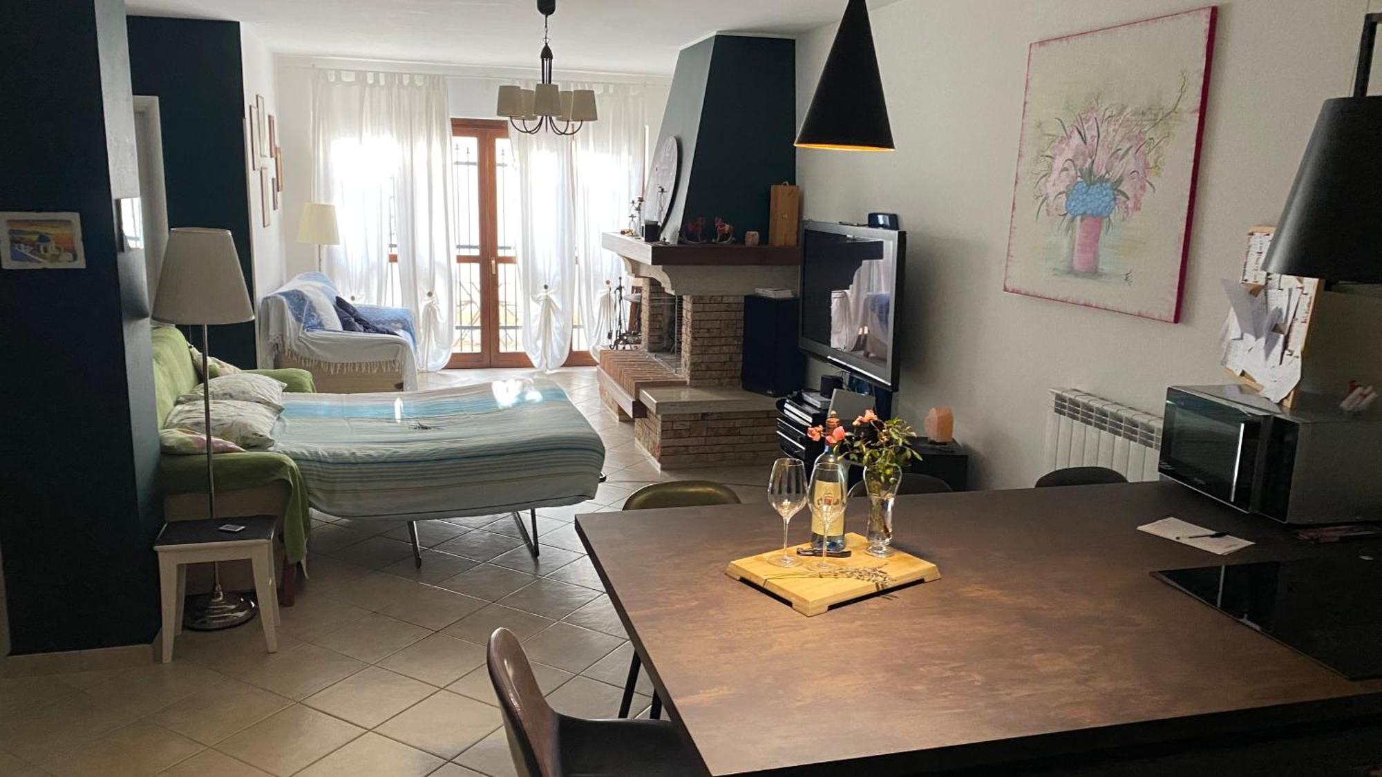 Apartamento The Wild Lavender Cecchina Exterior foto