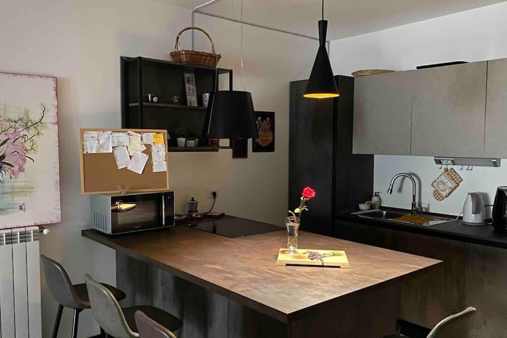 Apartamento The Wild Lavender Cecchina Exterior foto
