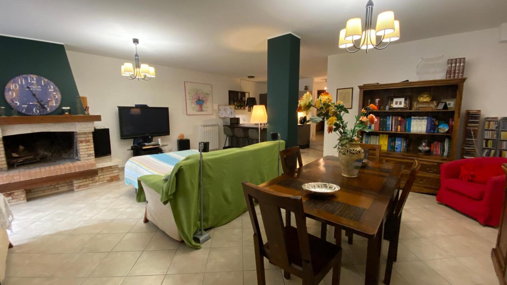 Apartamento The Wild Lavender Cecchina Exterior foto