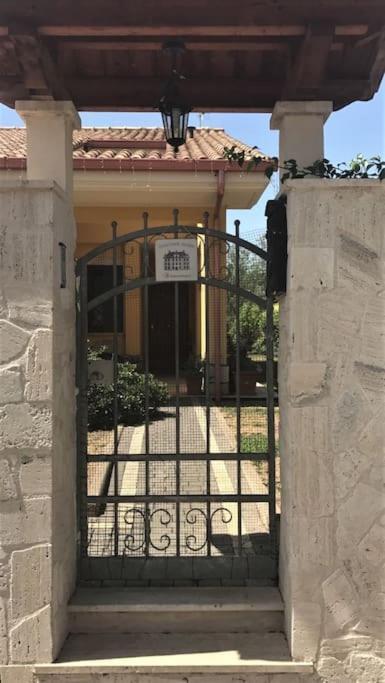 Apartamento The Wild Lavender Cecchina Exterior foto
